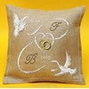 Coussin de MARIAGE Les Oiseaux au ruban à broder au point de croix - AUX 4 POINTS DU MONDE - AUX 4 POINTS DU MONDE