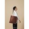 Livre - 19 sacs et accessoires en cuir - couture a la main - par .urukust - Librairie Créative