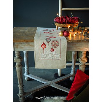 Kit Chemin de table Marguerites à broder Vervaco - Univers Broderie