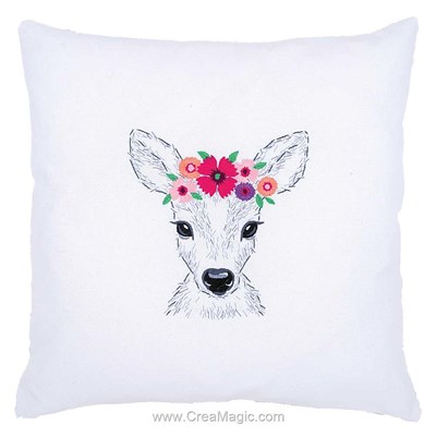 Kit coussin cerf aux fleurs à broder en broderie traditionnelle Vervaco