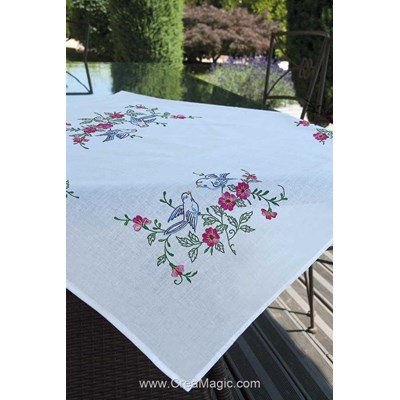 Nappe imprimée en broderie traditionnelle oiseaux de mariage - Brodélia