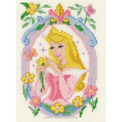 Kit point croix princesse aurore et les fleurs disney de Royal Paris
