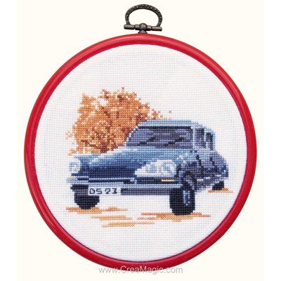 Broderie au point de croix compté voiture citroën ds de Princesse