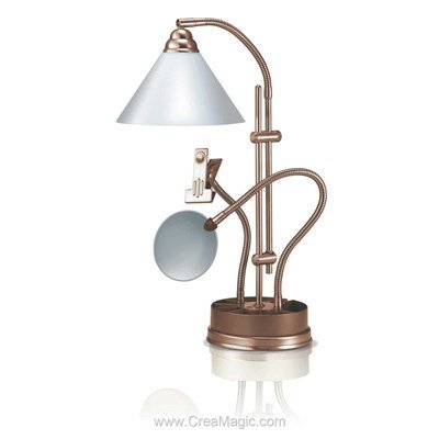 Lampe prestige sur socle de table antique - E21038 chez Daylight