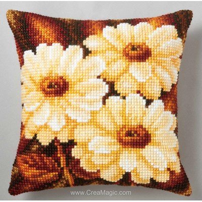 Kit coussin trois fleurs blanches de Vervaco au point de croix