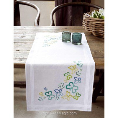 Kit chemin de table imprimé papillons en tons verts en broderie traditionnelle - Vervaco