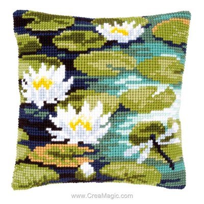 Coussin Vervaco au point de croix nénuphare et libellule