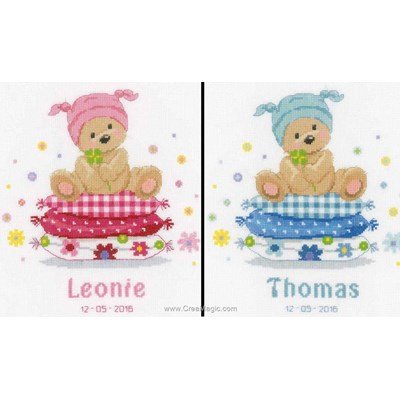 Broderies pour bébé ourson sur les oreillers de Vervaco