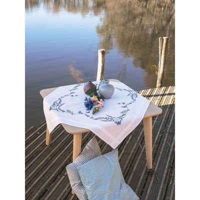 kit Nappe à broder Lavande et papillons - Vervaco