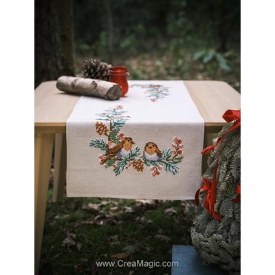 kit Chemin de Table Les rouge-gorges dans les pins - Vervaco