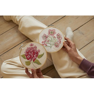Broderie traditionnelle rosée du matin - duo kits - DMC