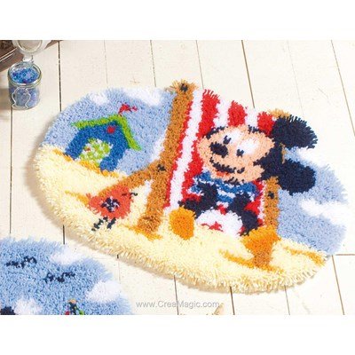 Tapis point noué Vervaco disney mickey baby a la plage