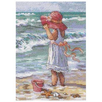 Girl at the beach broderie point croix - Dimensions