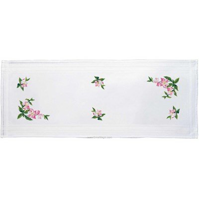 Chemin de table imprimé magnolia en broderie traditionnelle - Royal Paris