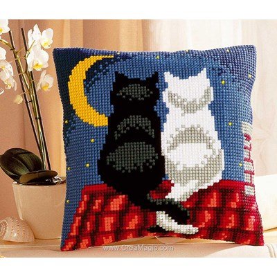 Coussin Vervaco au point de croix chats au clair de lune