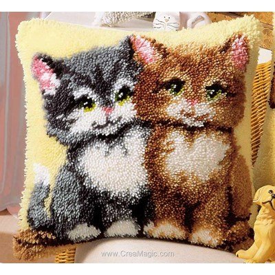 Coussin point noué Vervaco les deux chatons