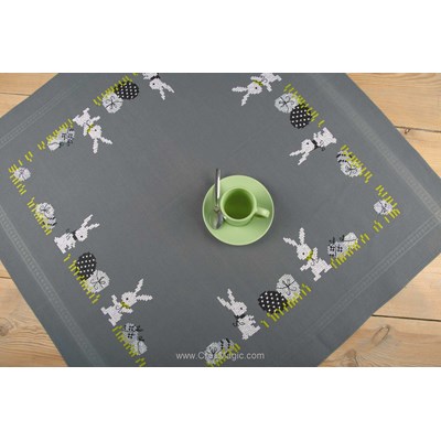 kit Nappe à broder Lapins et oeufs de pâques - Vervaco