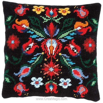 Kit coussin folklore fleuri noir de Vervaco au point de croix