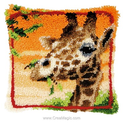 Coussin point noué Vervaco girafe et acacia