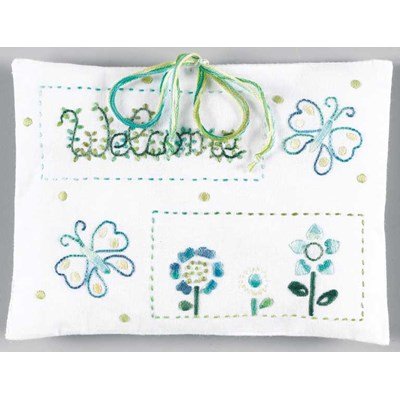 Coussin DMC en broderie traditionnelle welcome printemps