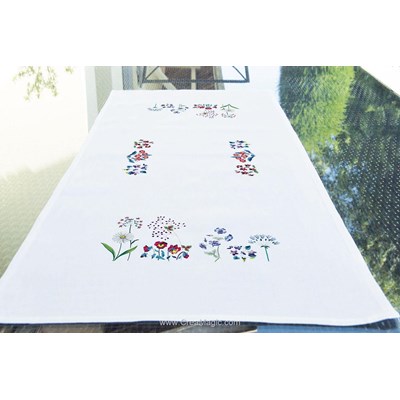 Chemin de table en broderie traditionnelle herbier d'été de Brodélia