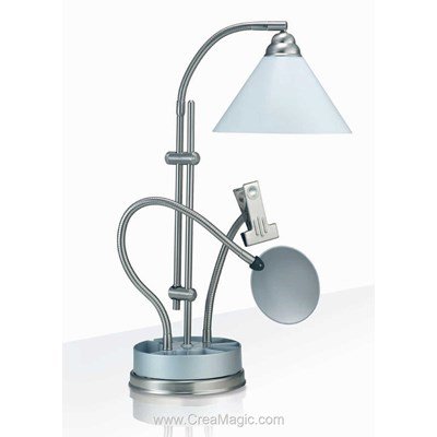 Lampe - loupe prestige sur socle de table argent - E21037 chez Daylight