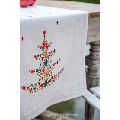 kit Chemin de Table Arbre de noël avec décoration - Vervaco