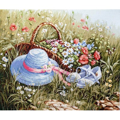 Kit à broder panier et chapeau dans la prairie aux coquelicots - Luca-S