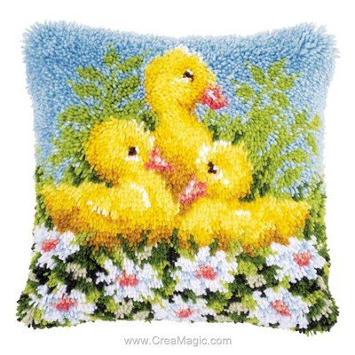 Coussin point noué canards famille de Vervaco