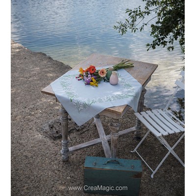 Nappe à broder (kit) Pastel flowers - Vervaco
