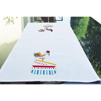 Chemin de table imprimé Brodélia en broderie traditionnelle coq et bols