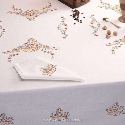 Serviette de table en broderie traditionnelle paniers fleuris - Bordée dentelle - Luc Création