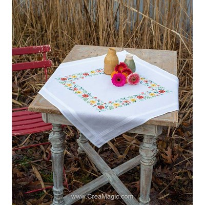 Nappe en kit Vervaco au point de croix imprimé fraîcheur florale PN-0169697