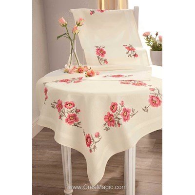 Kit nappe roses en broderie traditionnelle - Vervaco 2290-90366