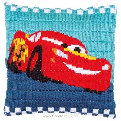 Kit coussin disney clin d'oeil de cars au point lancé - Vervaco