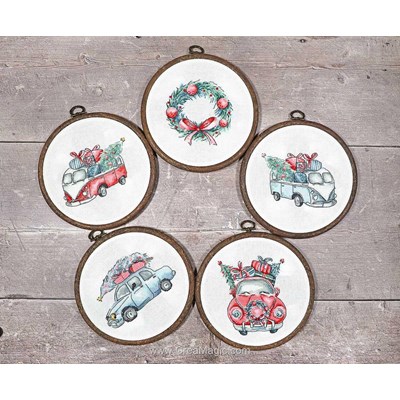 Broderie au point de croix point compté les autos à noel - lot de 5 de LETISTITCH