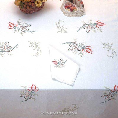 Serviette de table imprimée en broderie traditionnelle boutons de rose - Bordée dentelle de Luc Création