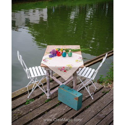 Nappe à broder (kit) Fleurs sauvages - Vervaco