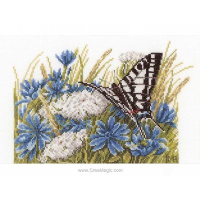 Kit broderie papillon aux fleurs bleues de Lanarte