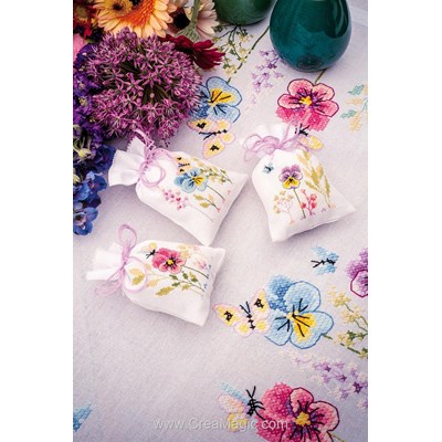 Sachets senteur à broder - kit Violettes - lot de 3 - Vervaco