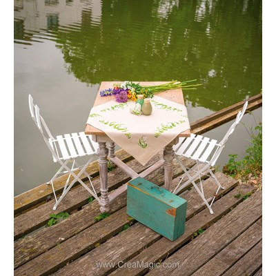 Nappe à broder (kit) Lilly of valley - Vervaco