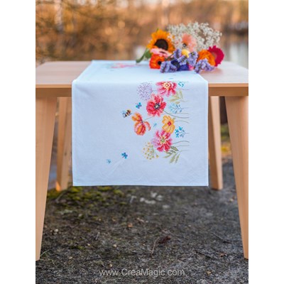 kit Chemin De Table Coquelicots et fleurs sauvages - Vervaco