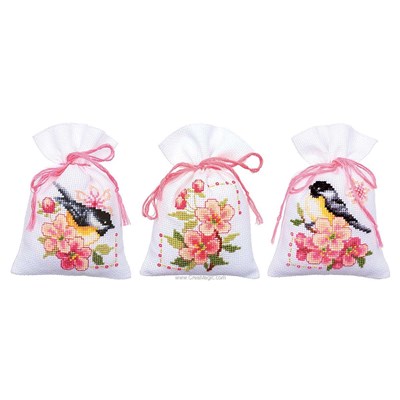 Kit sachet de senteur à broder mésanges et fleurs - lot de 3 de Vervaco